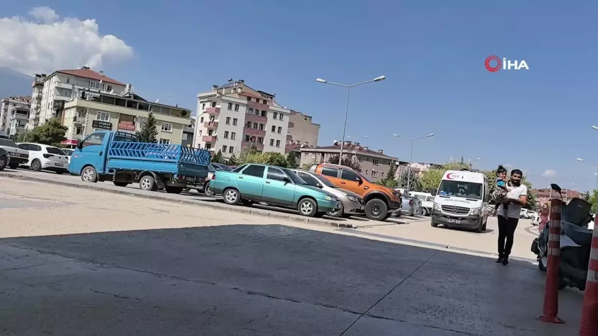 5 Yaşındaki Çocuğun Gözüne Bıçak Battı