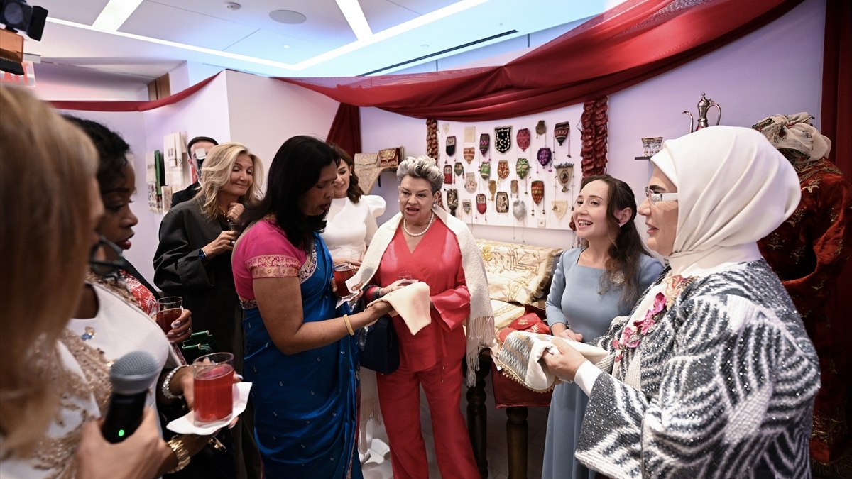 Emine Erdoğan, New York Türkevi’nde Türk çeyiz geleneğini tanıttı