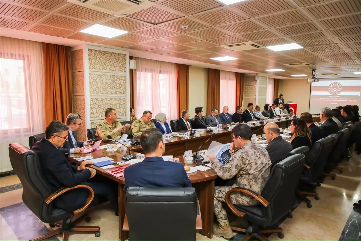 Hakkari’de Şiddetle Mücadele Toplantısı