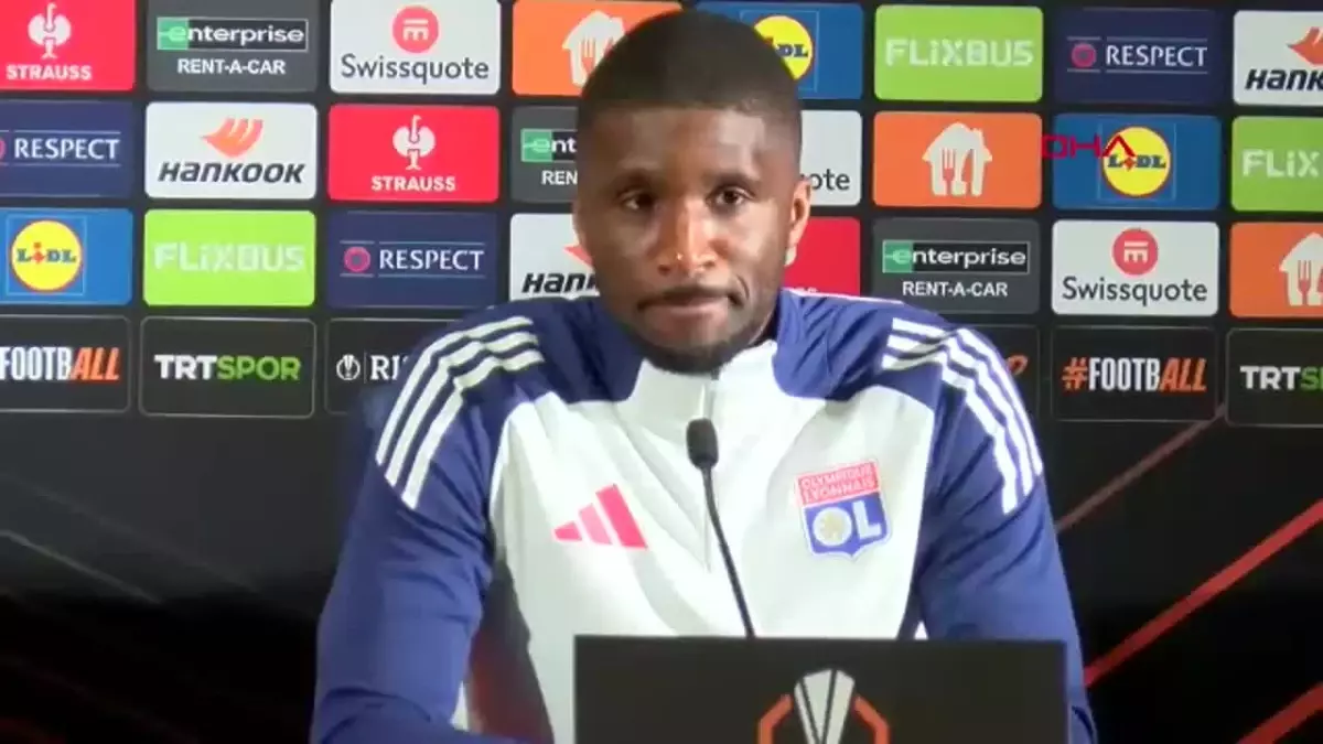 Lyon Teknik Direktörü Pierre Sage’den Fenerbahçe Maçı Öncesi Açıklamalar