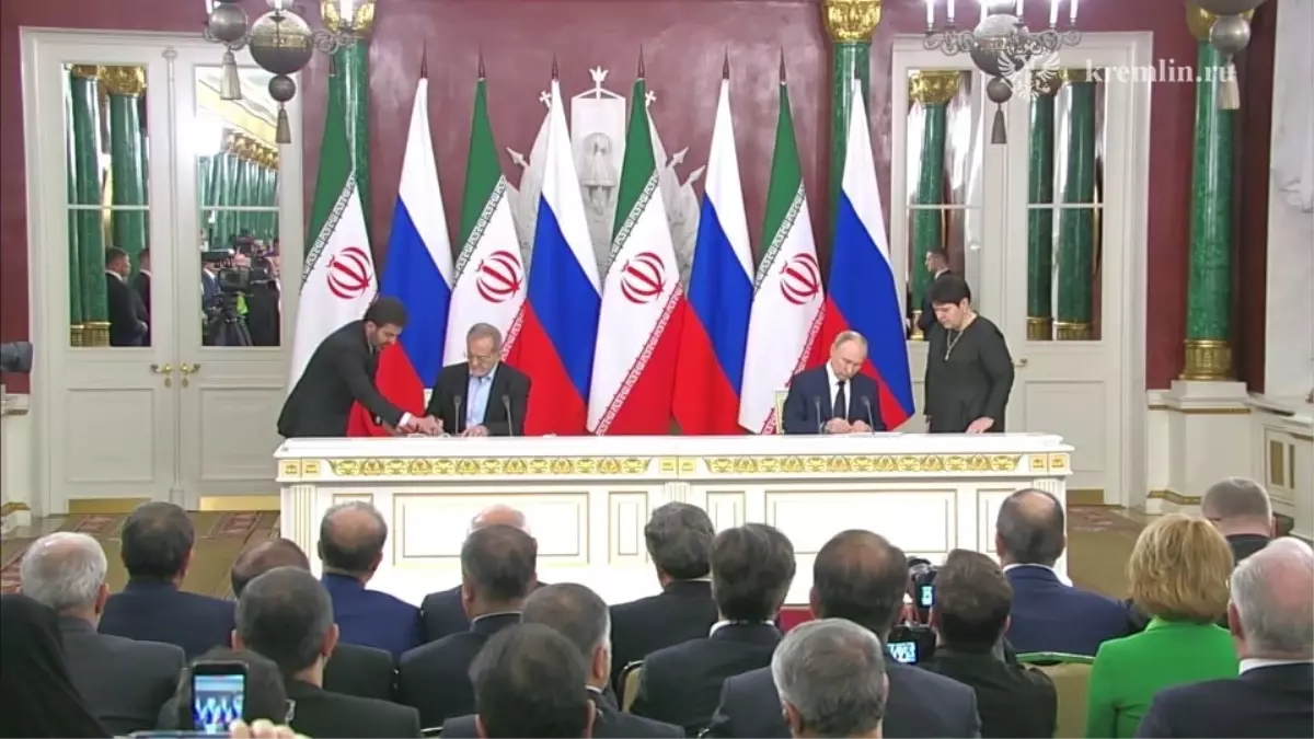 Putin ve Pezeşkiyan Kapsamlı Stratejik Ortaklık Anlaşması’nı İmzaladı