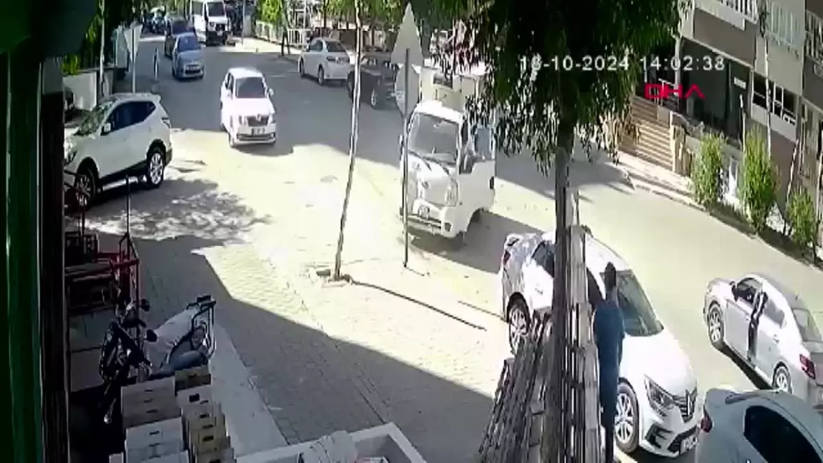 Adana’da Trafik Kazaları Artıyor, Mahalleli Çözüm Bekliyor