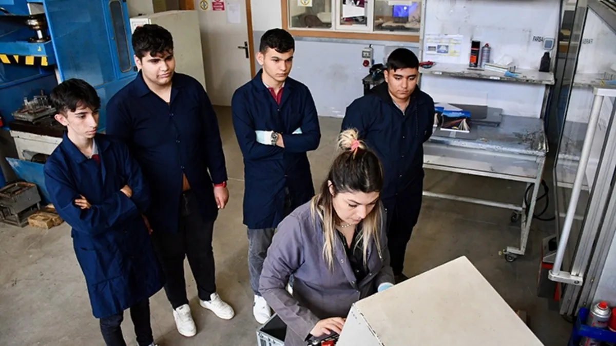 Başkan Erdoğan’ın açıkladığı projeye talep çığ gibi büyüyor! Okurken kazandıran programa rekor başvuru