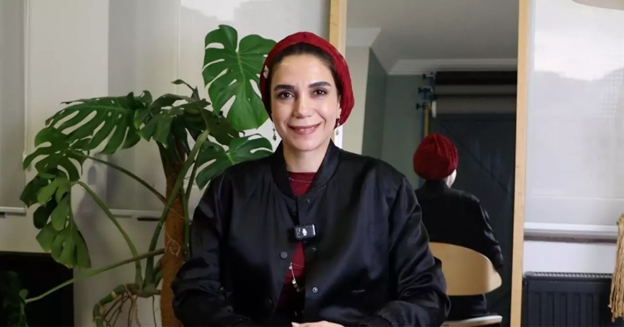 Sümeyra Teymur: “Youtube gazeteciliği özgürlük sağlıyor fakat manipülasyona açık.”