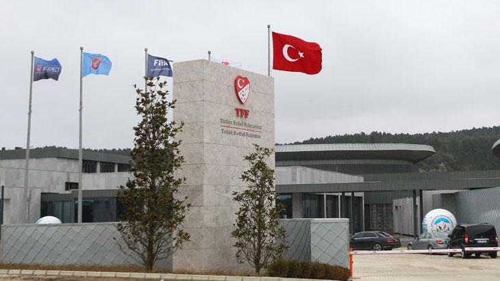 TFF’den radikal karar! Sahadan çekilmenin cezası değişti
