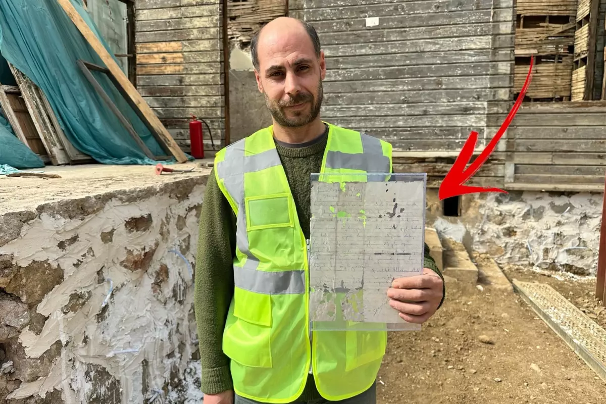 Restorasyon sırasında 61 yıllık aşk mektubu bulundu