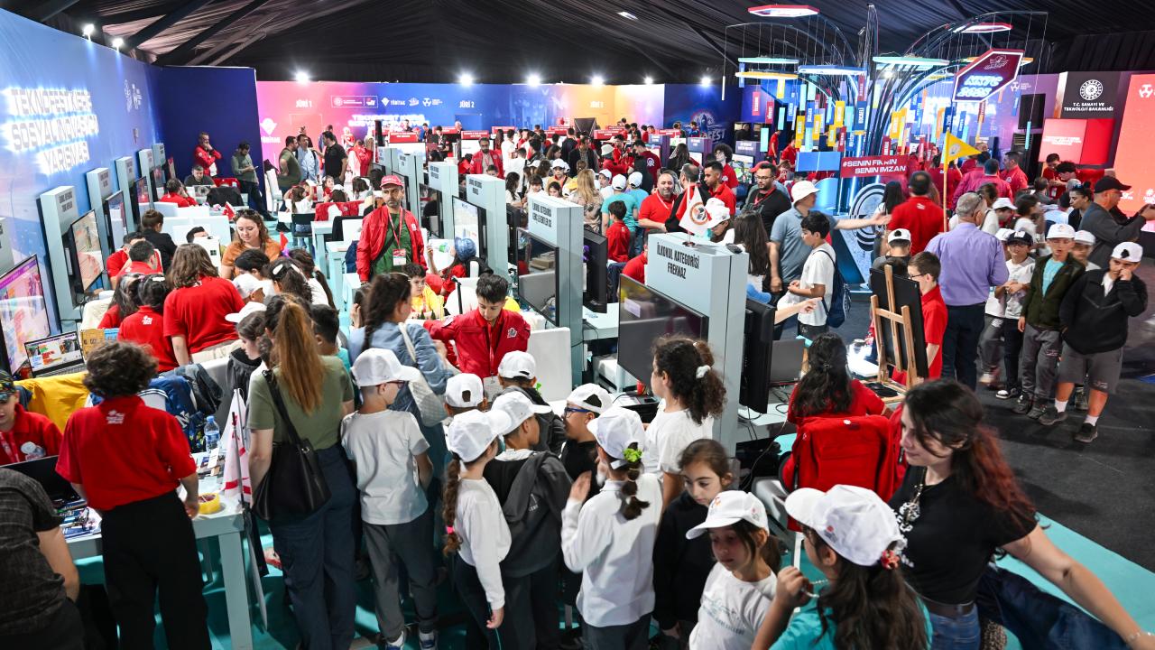 Devlet korumasındaki çocuklar projeleriyle TEKNOFEST KKTC’de